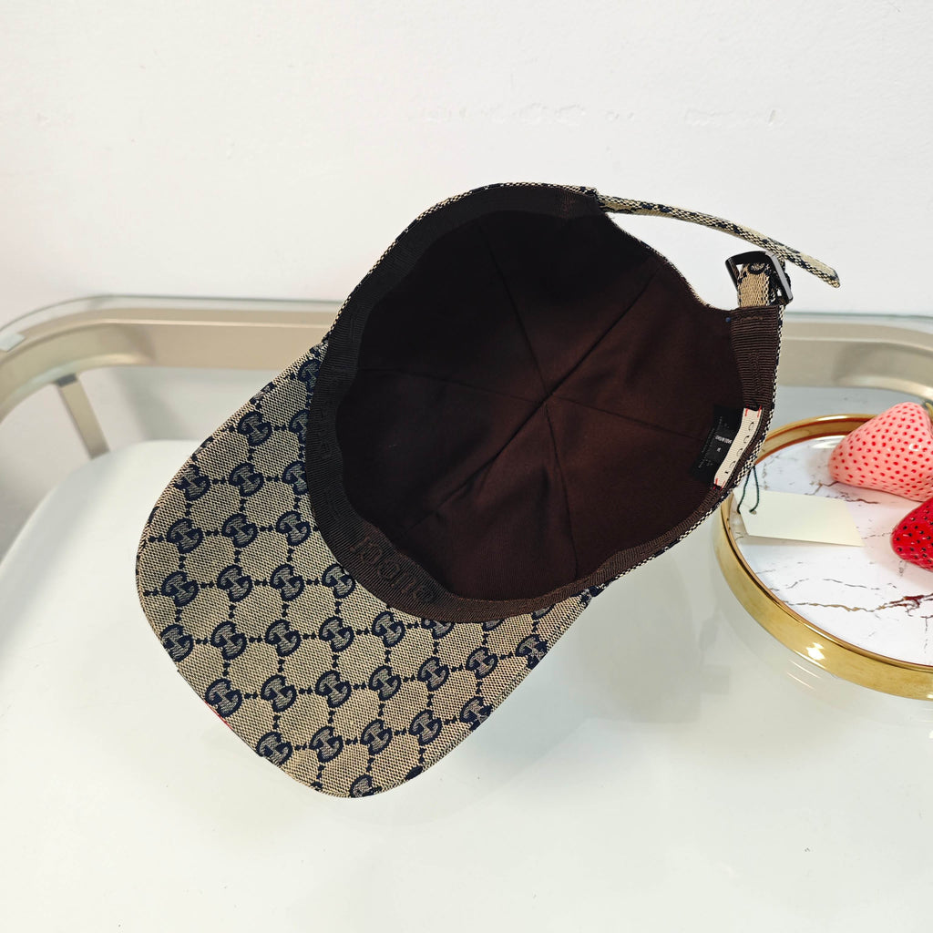 Chic Minimalist Spring Baseball Cap