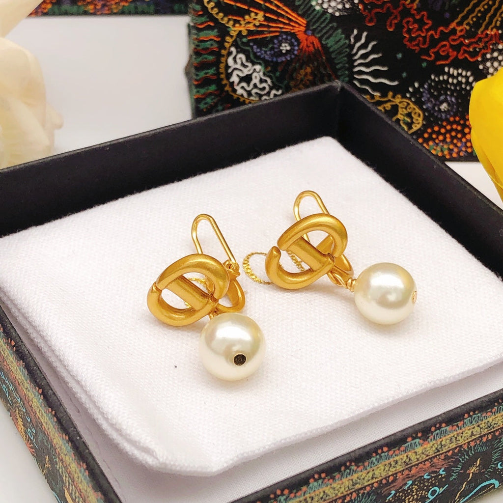 18K Dior Tribales Pearls Earrings