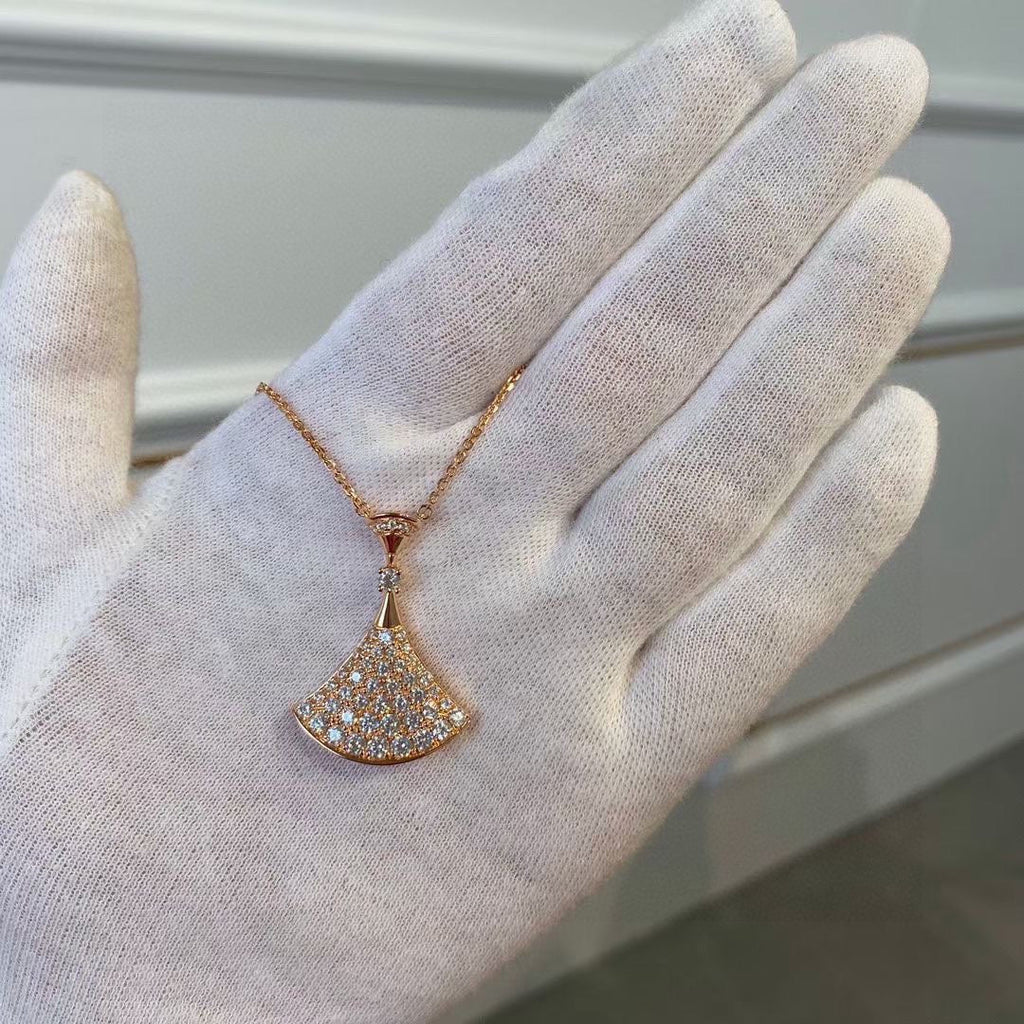 18K BVLGARI BVLGARI Dream Pave Diamond Necklace