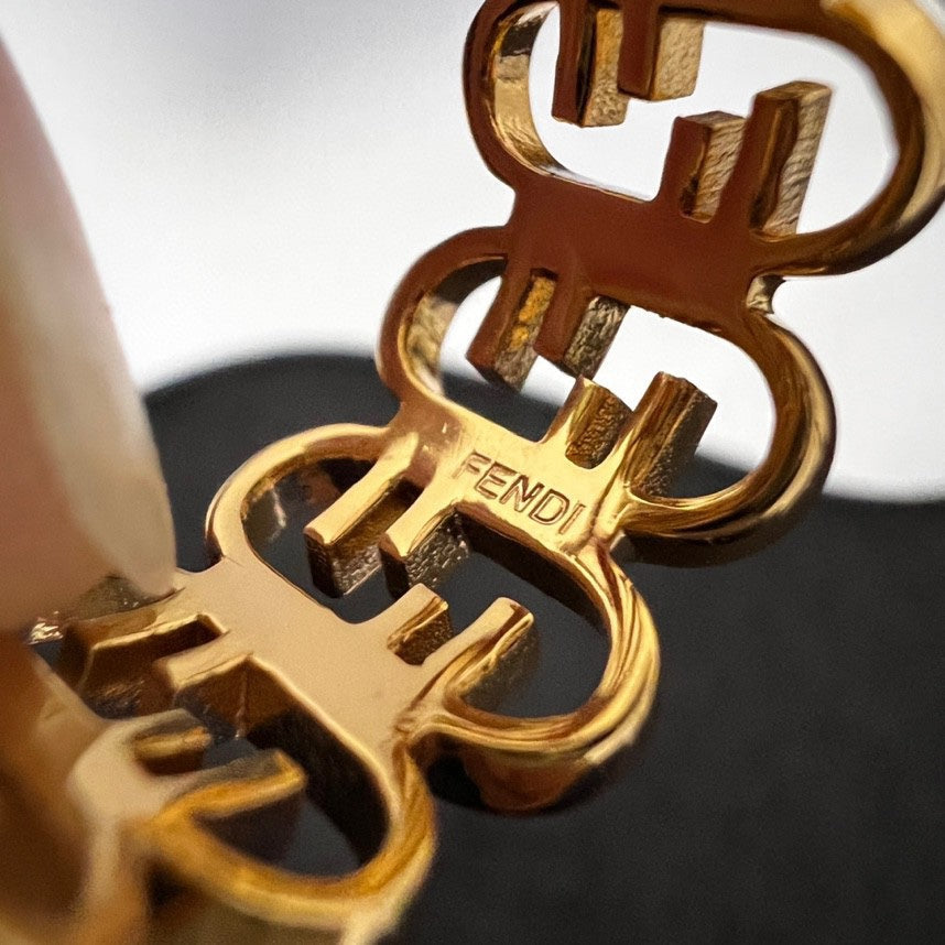 18K Fendi OLock Ring